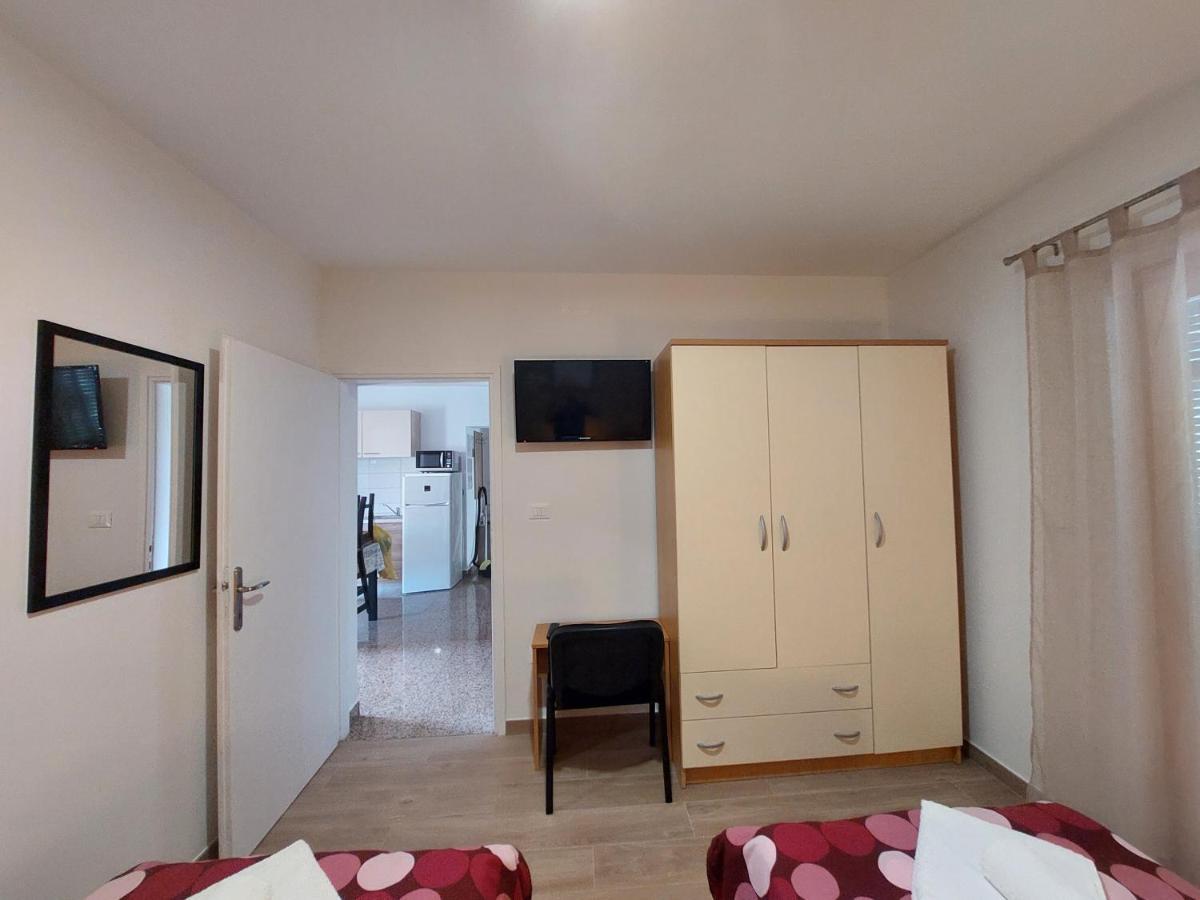 Apartment Luisa Poreč Buitenkant foto